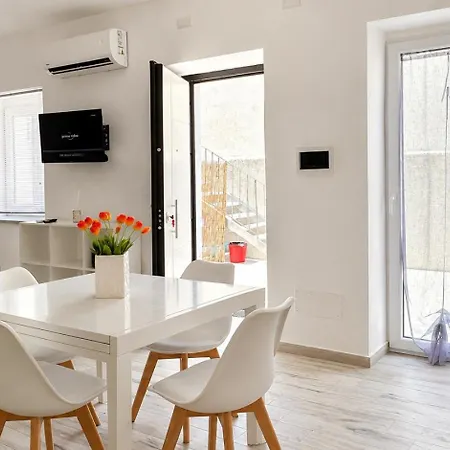 Mazzella Home-2